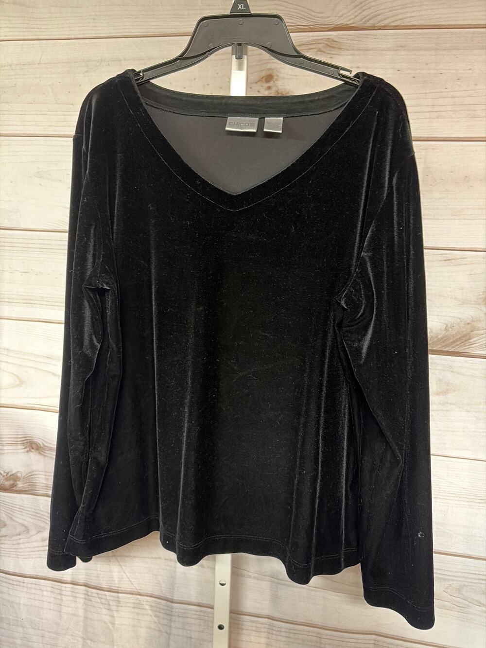 Chicos Womens Size 3 (XL) Black Velour V-Neck Long Sleeve Pullover Top Shirt